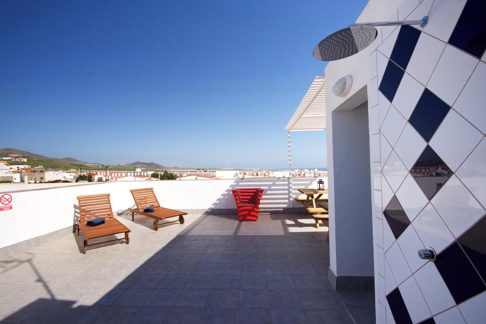 Apartamentos A 10 Minutos Del Aeropuerto Carrizal 外观 照片