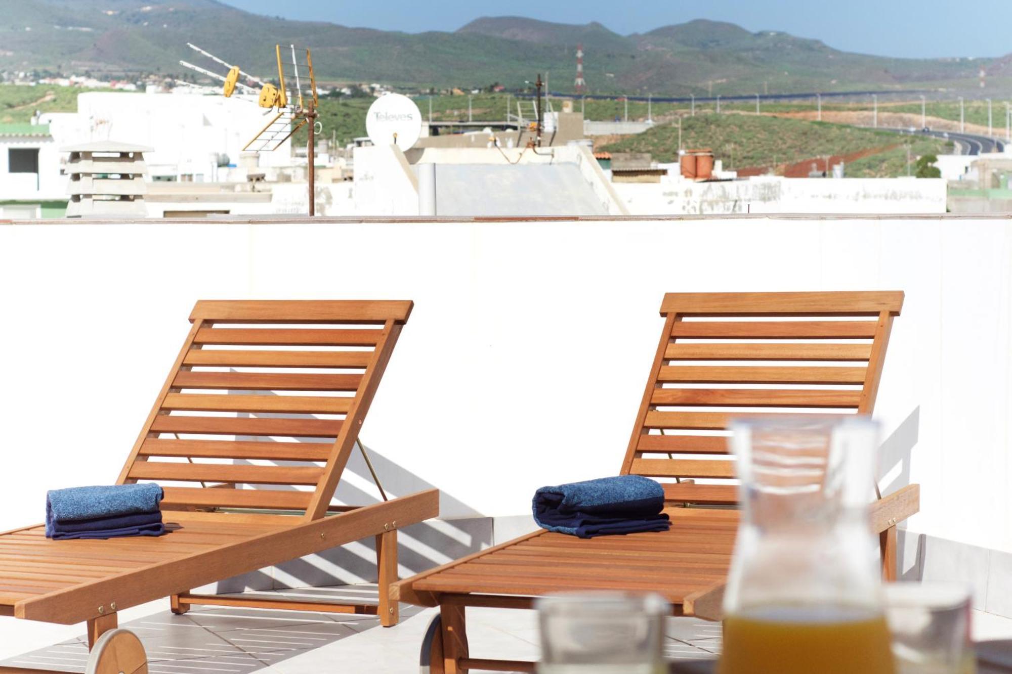 Apartamentos A 10 Minutos Del Aeropuerto Carrizal 外观 照片
