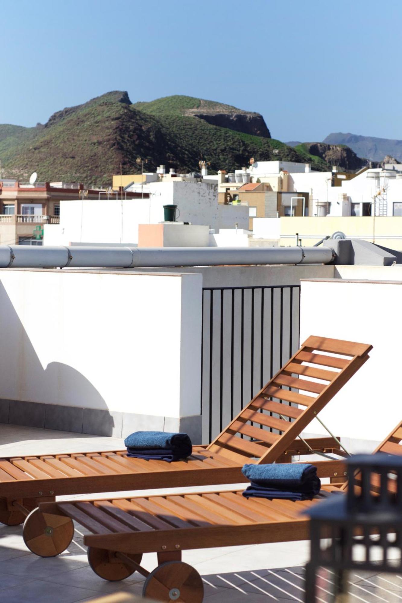 Apartamentos A 10 Minutos Del Aeropuerto Carrizal 外观 照片