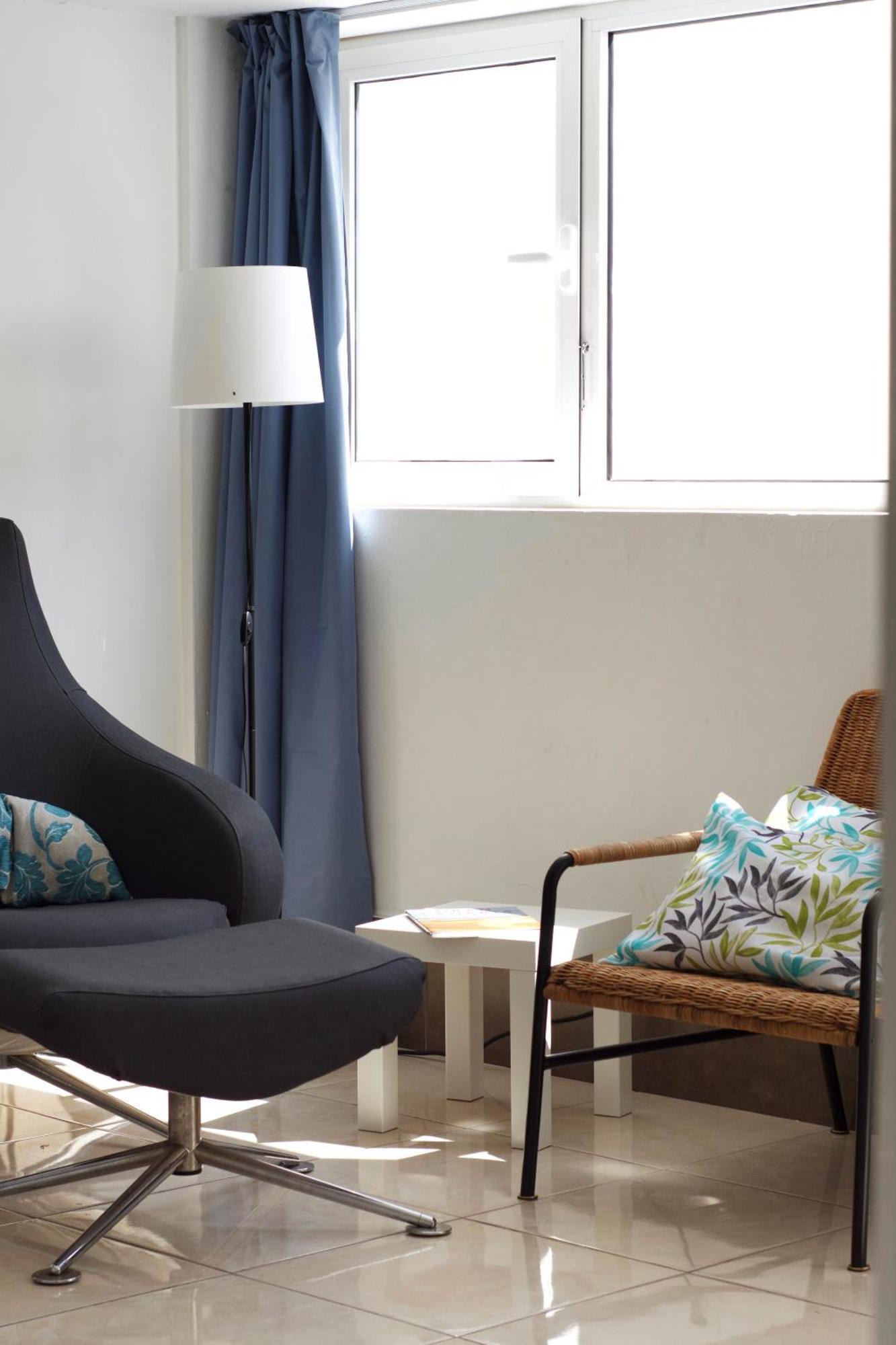 Apartamentos A 10 Minutos Del Aeropuerto Carrizal 外观 照片